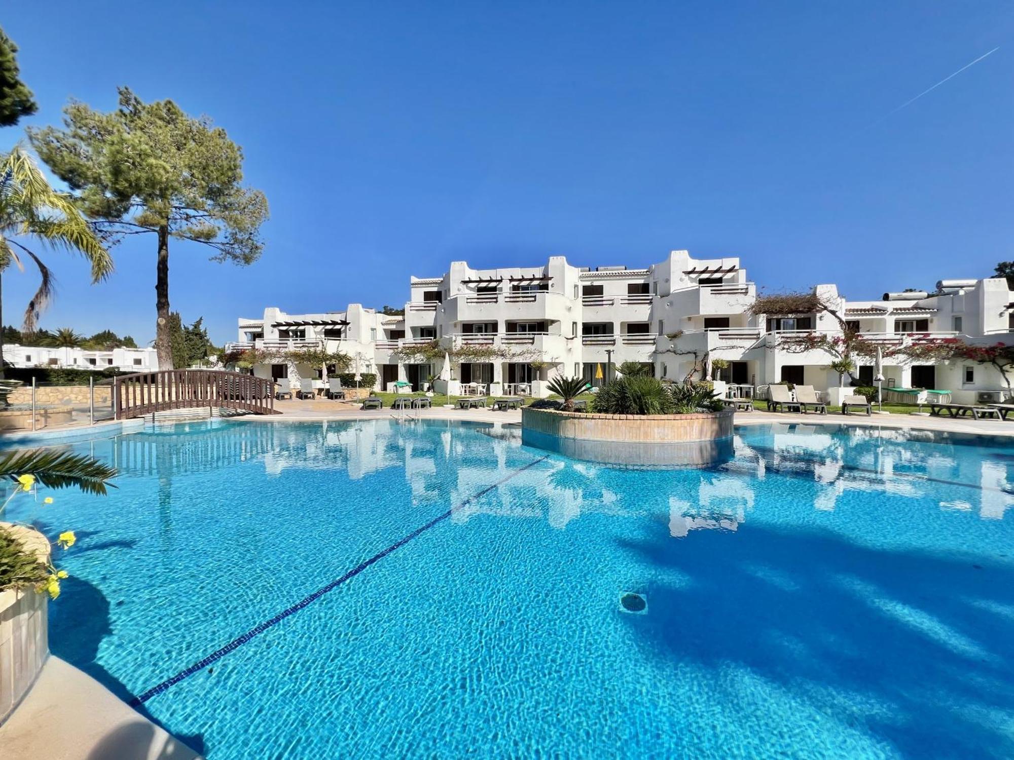 Albufeira Balaia Golf Vilage 2 With Pool By Homing Eksteriør bilde